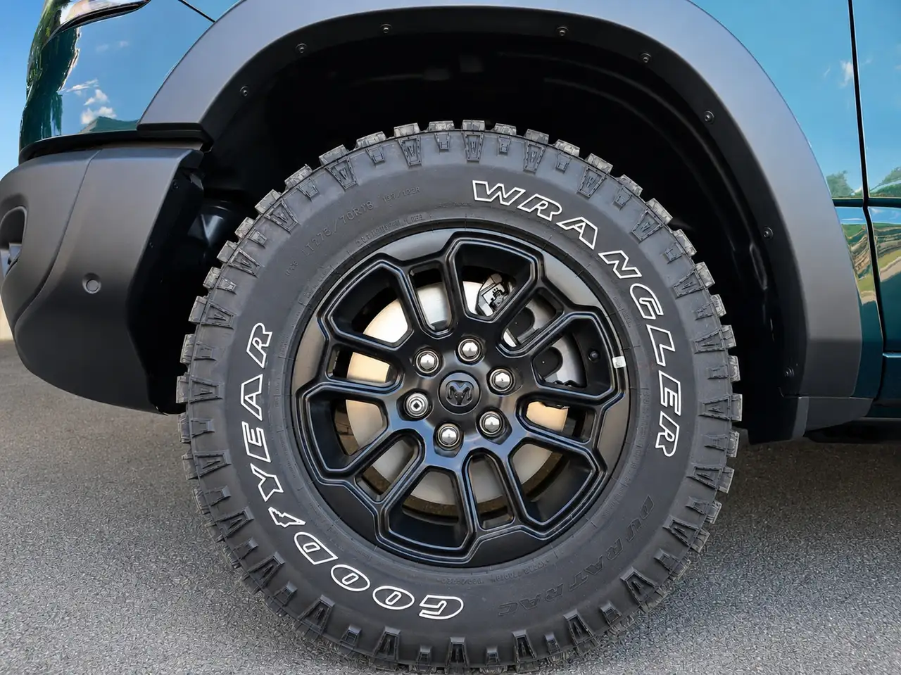 RAM 1500 снимка RAM 1500
