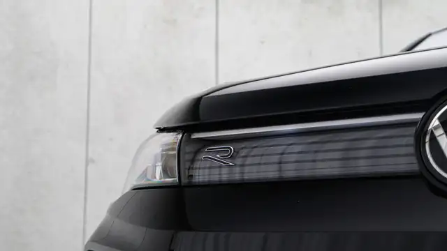 Volkswagen Tiguan view 17