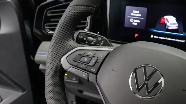 Volkswagen Tiguan view 22