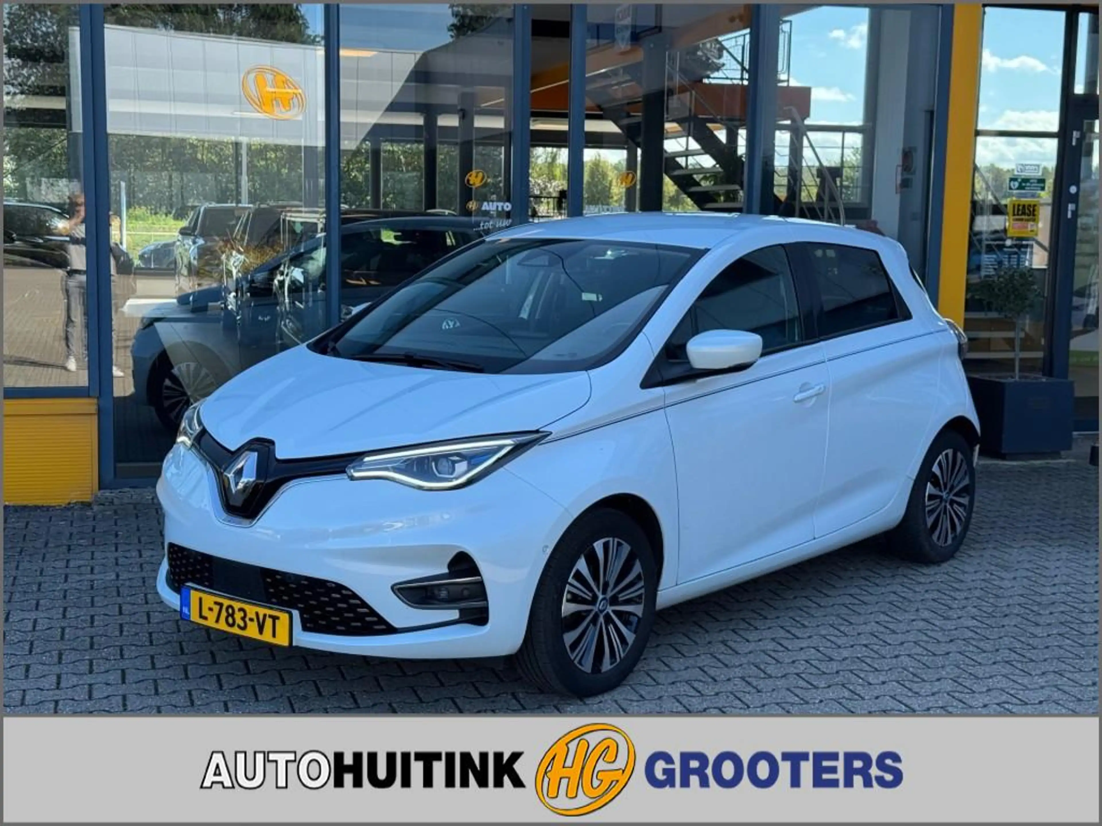 Renault ZOE R135 Riviera 52 kWh - incl accu - camera - stoel/s