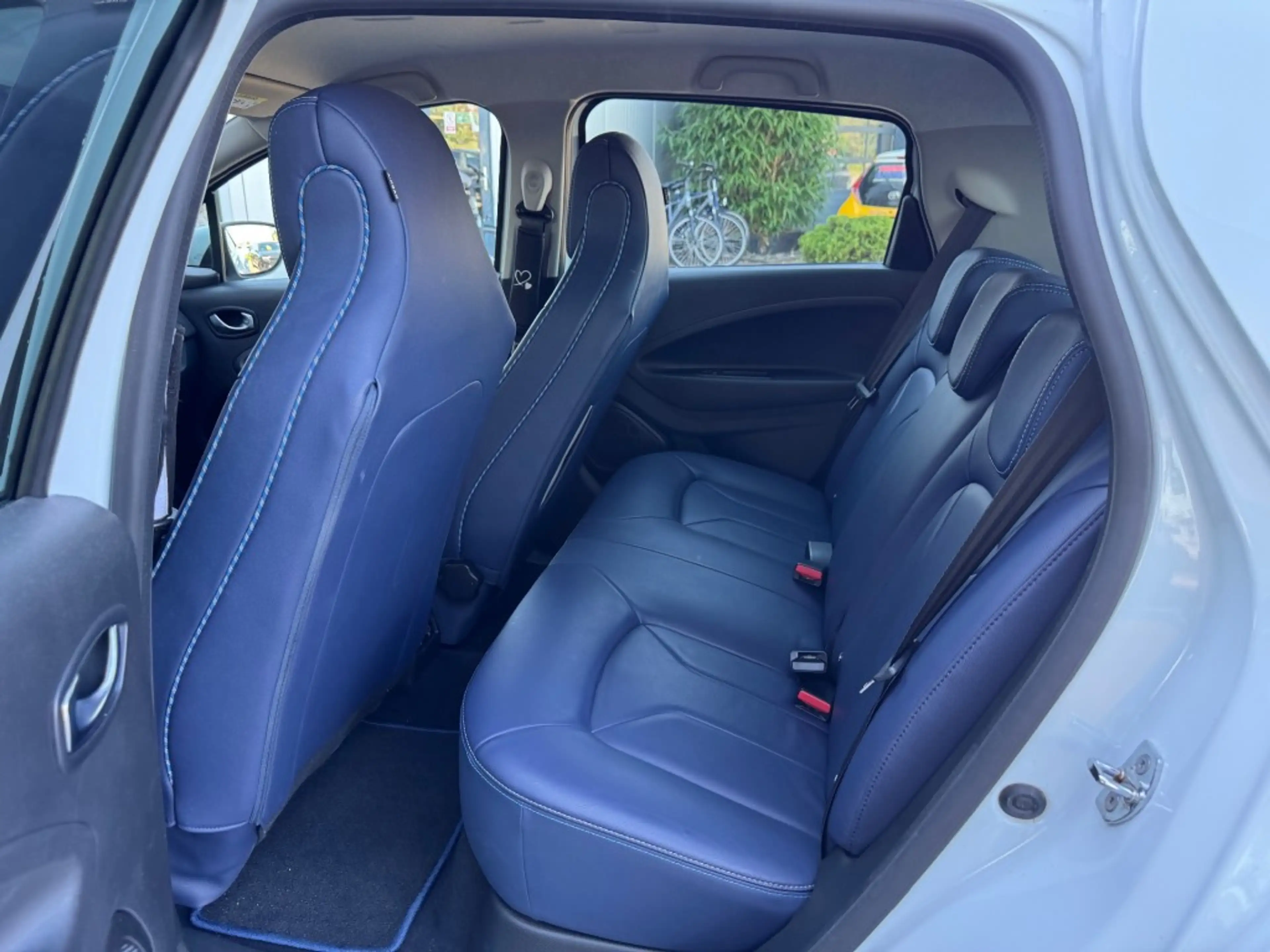 Renault ZOE R135 Riviera 52 kWh - incl accu - camera - stoel/s — photo 17