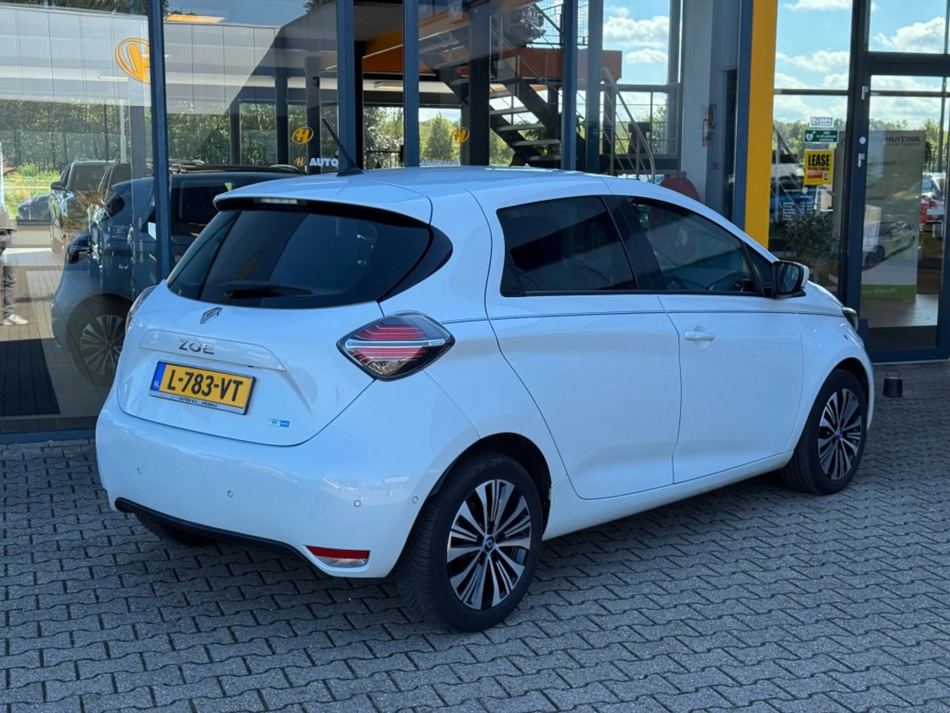 Renault ZOE R135 Riviera 52 kWh - incl accu - camera - stoel/s — photo 4