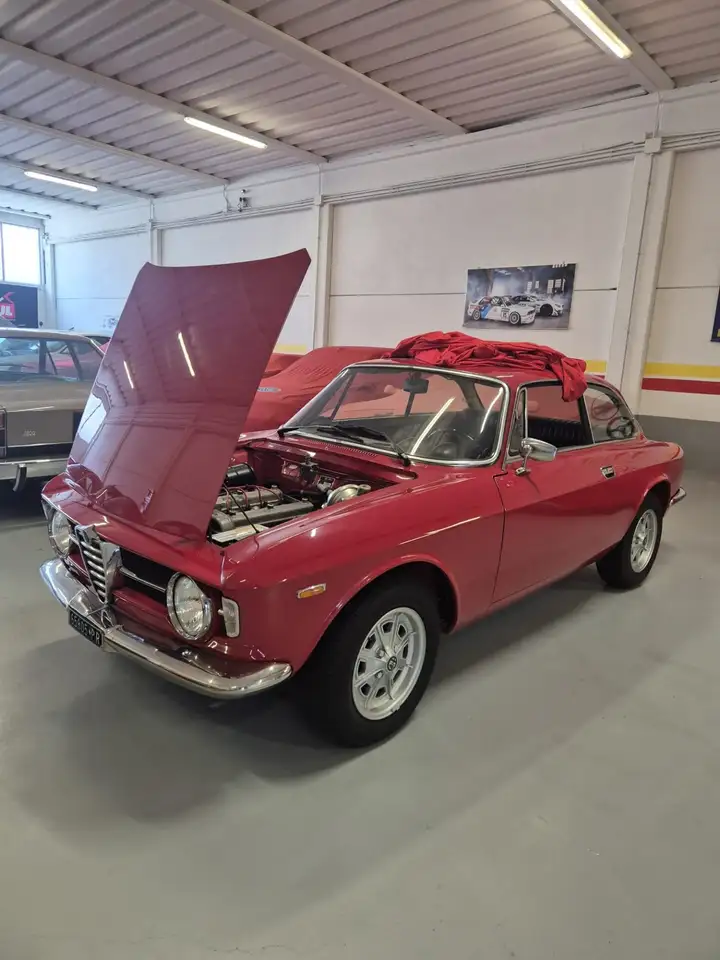Alfa Romeo GT 1.6, foto 1