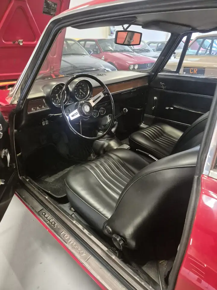 Alfa Romeo GT 1.6, foto 2