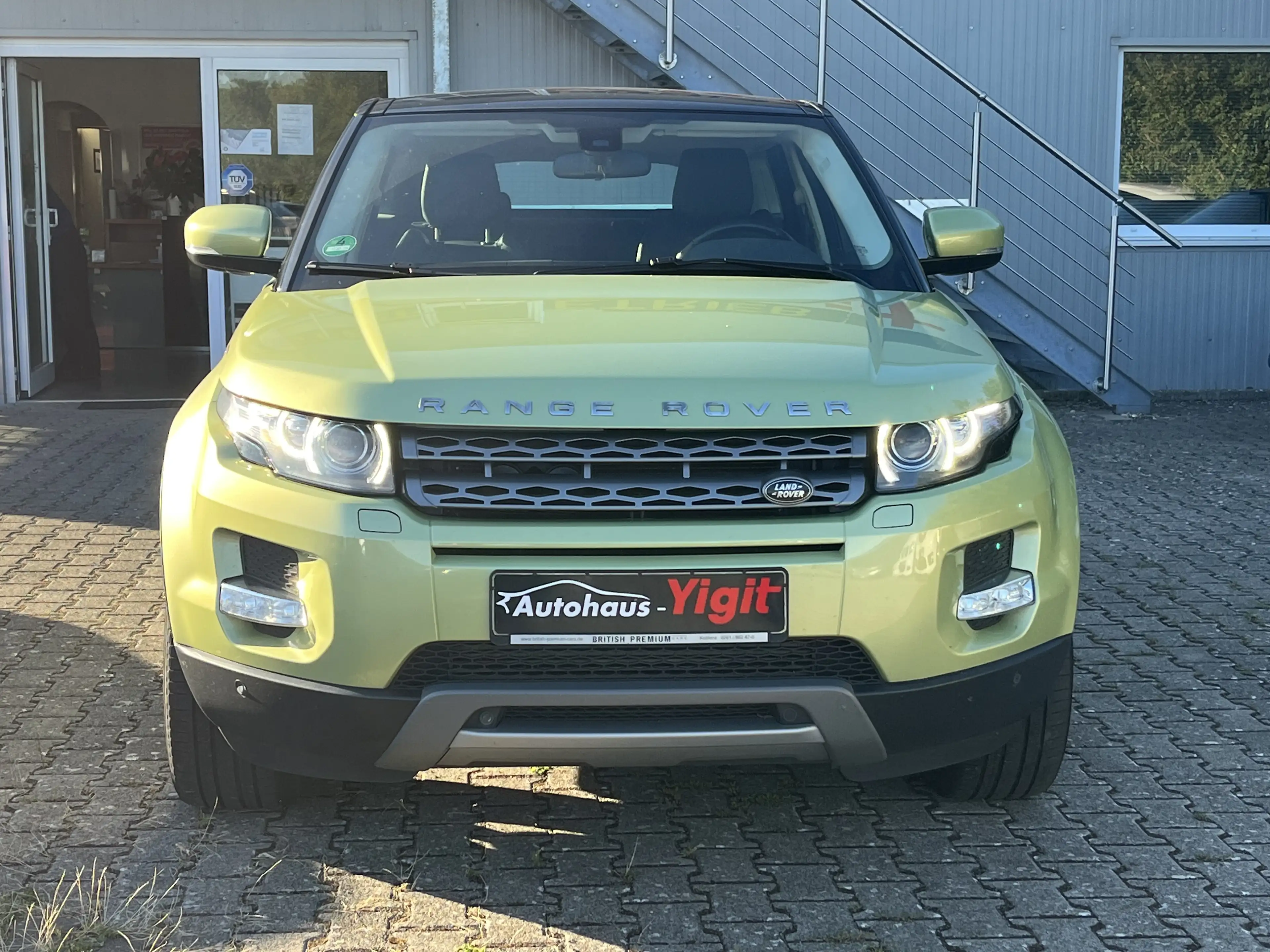 Land Rover Range Rover Evoque Pure — photo 2