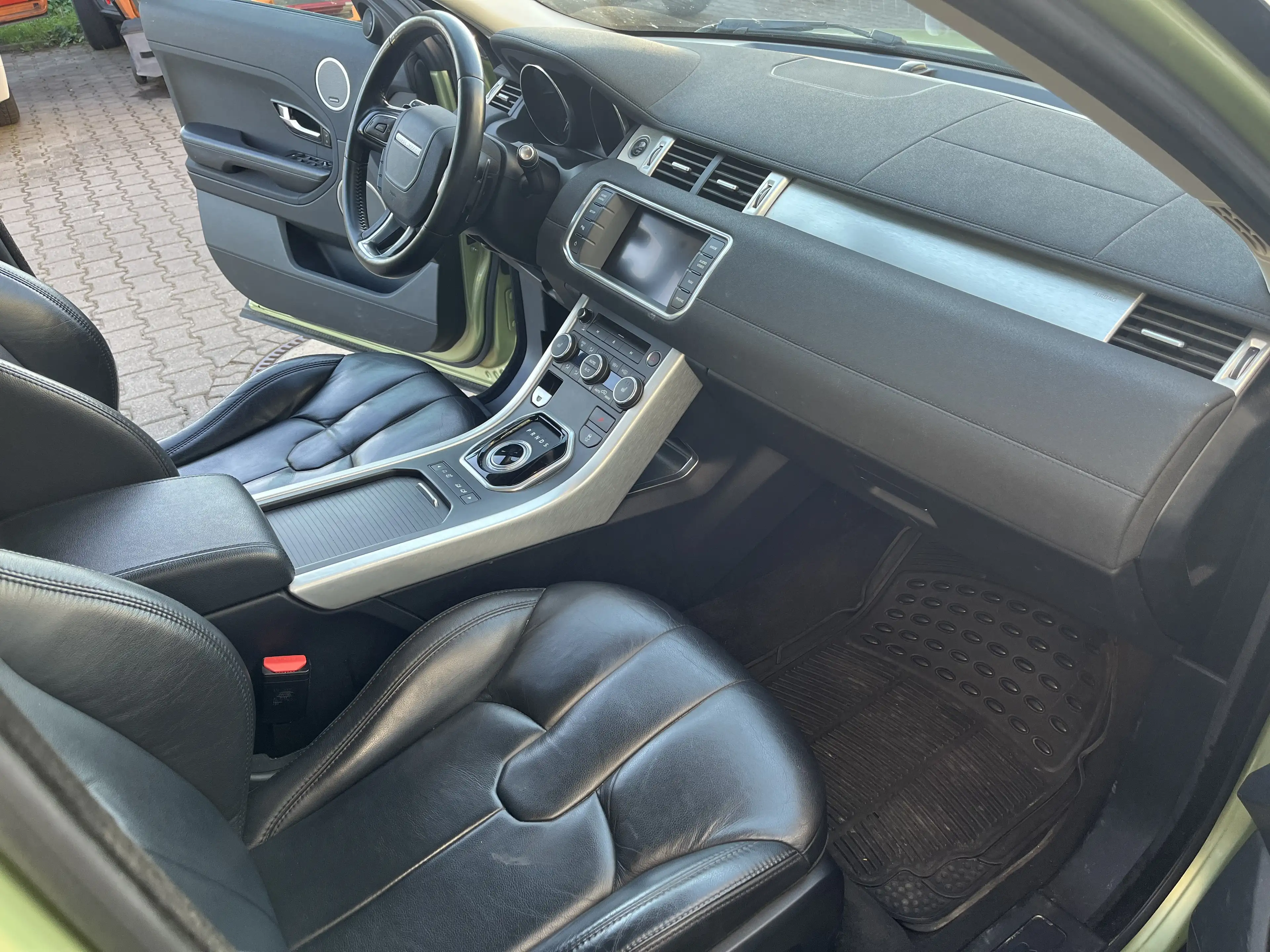 Land Rover Range Rover Evoque Pure — photo 7