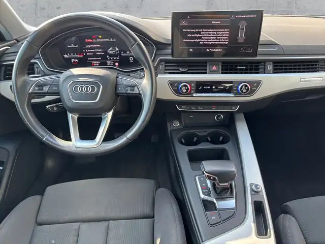 Audi A4 view 9