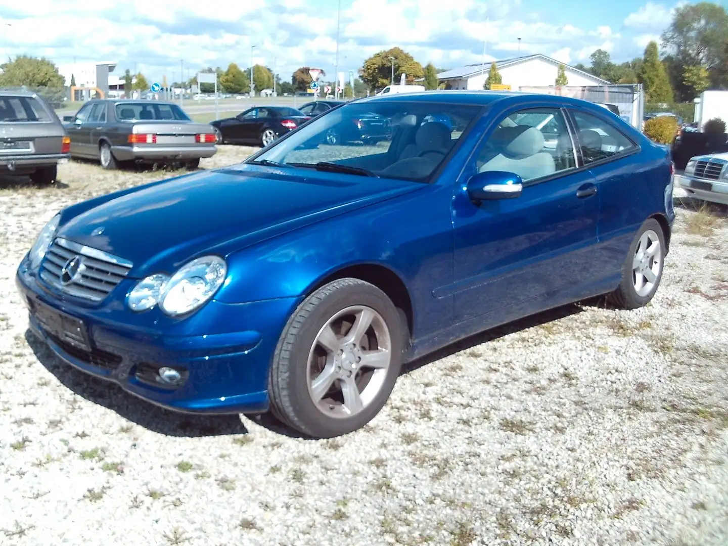 Mercedes-Benz C 180 Kompressor  1.Hand Navi Sitzh. Klima Alu Blau - 1