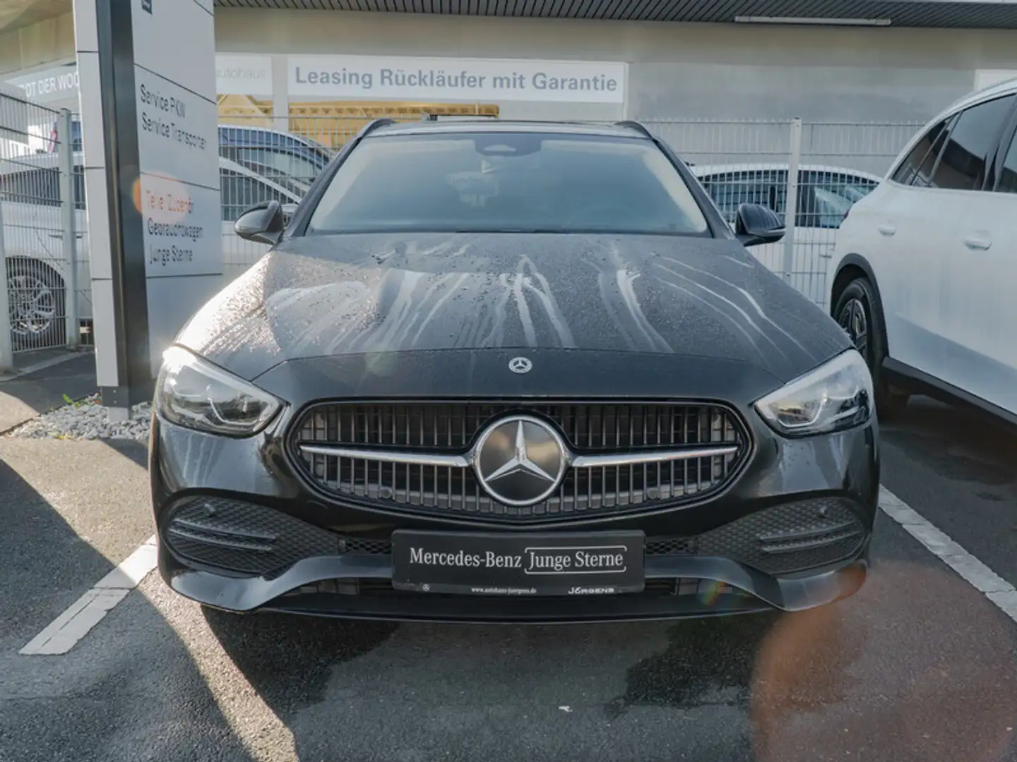 Mercedes-Benz C 200 d T Avantgarde/LED/Cam/Pano/Night/AHK/Ambi Schwarz - 2