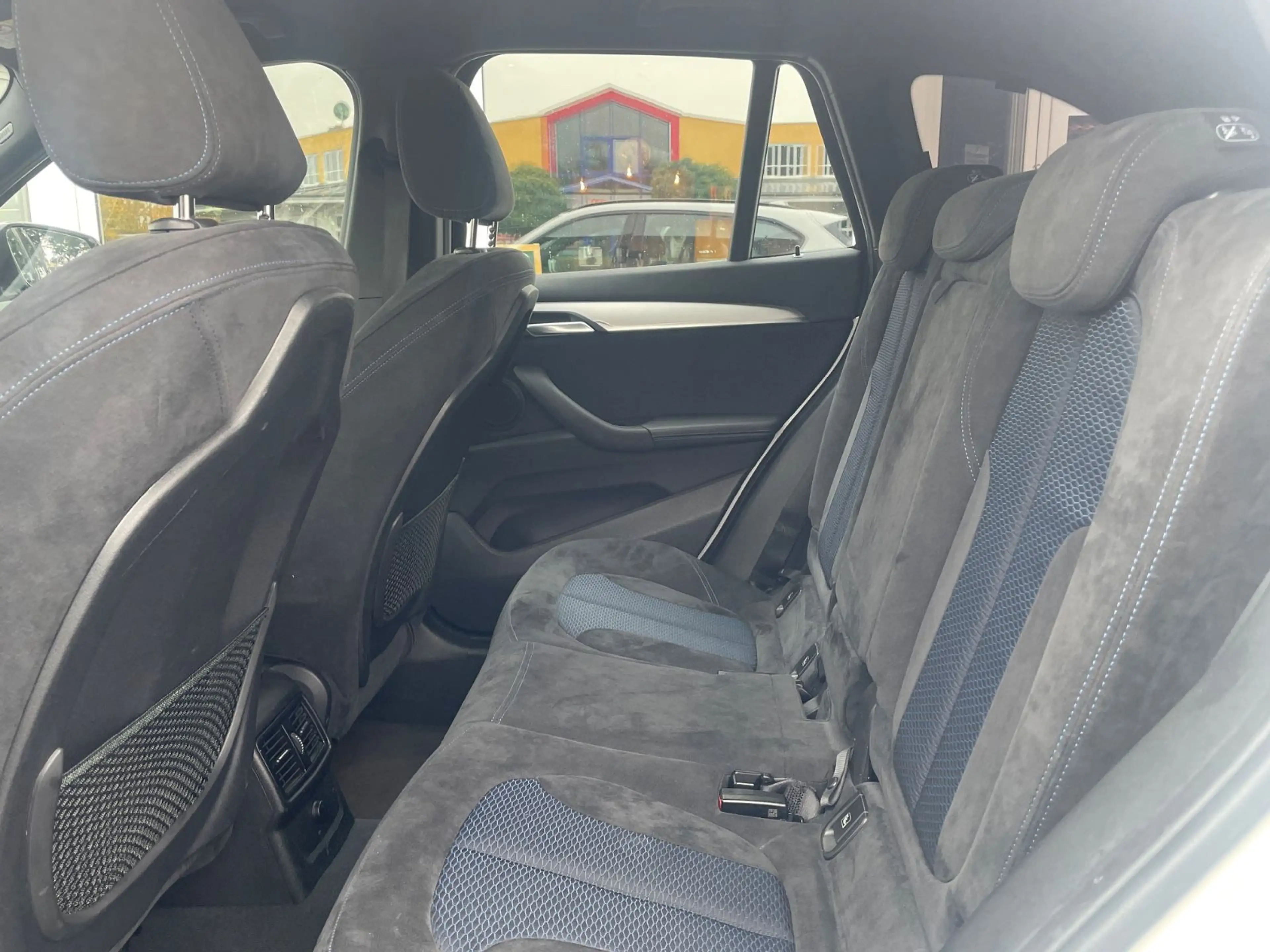 BMW X1 xDrive 20 i M Sport/AHK/mtl.259€ — photo 13