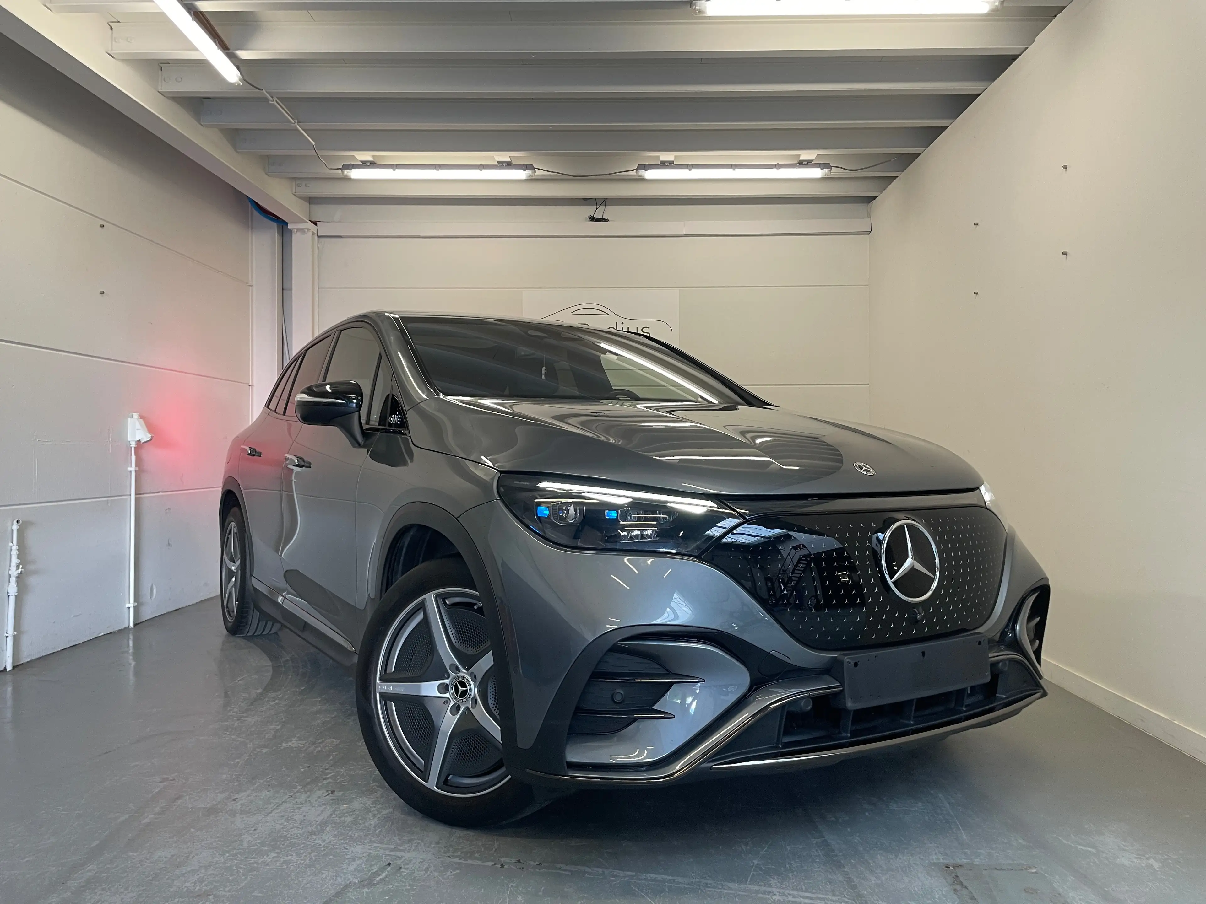 Mercedes-Benz EQE 300 EQE 90.6 kWh 300 Sport Edition Sport Edition — photo 2