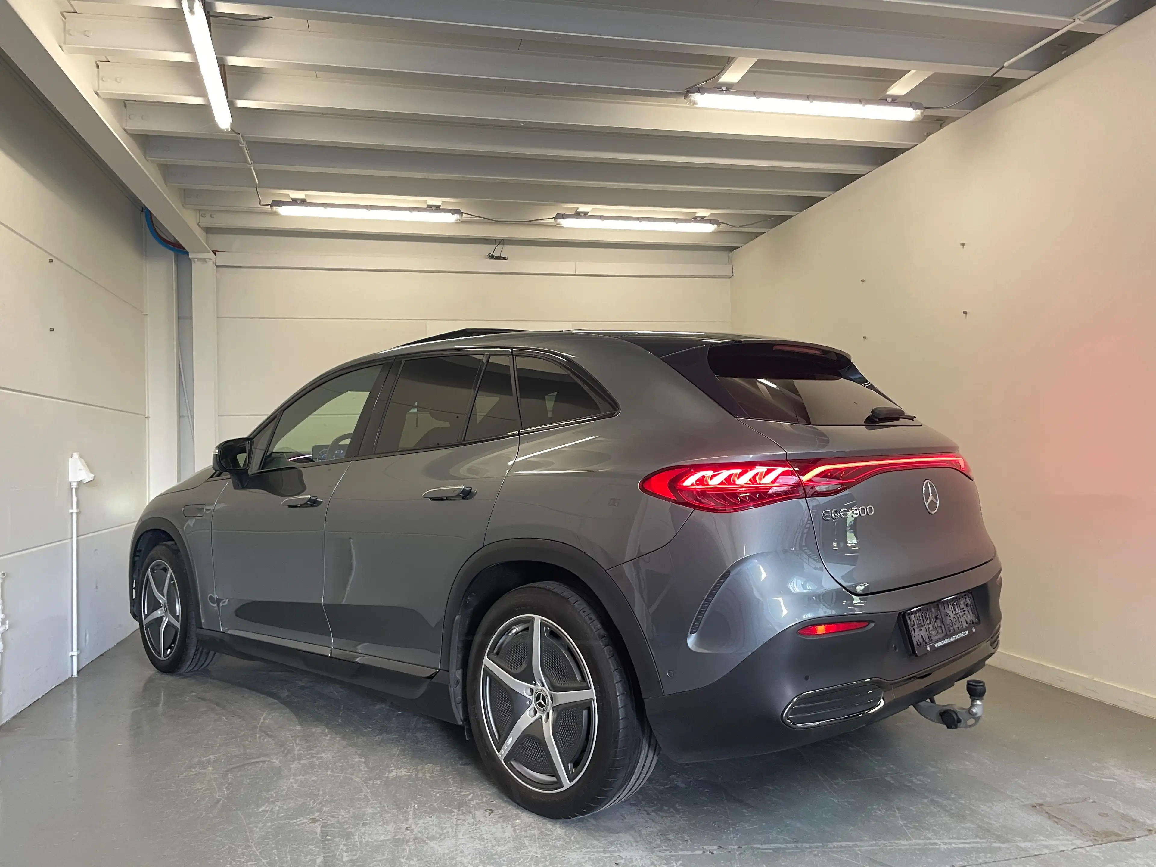Mercedes-Benz EQE 300 EQE 90.6 kWh 300 Sport Edition Sport Edition — photo 4
