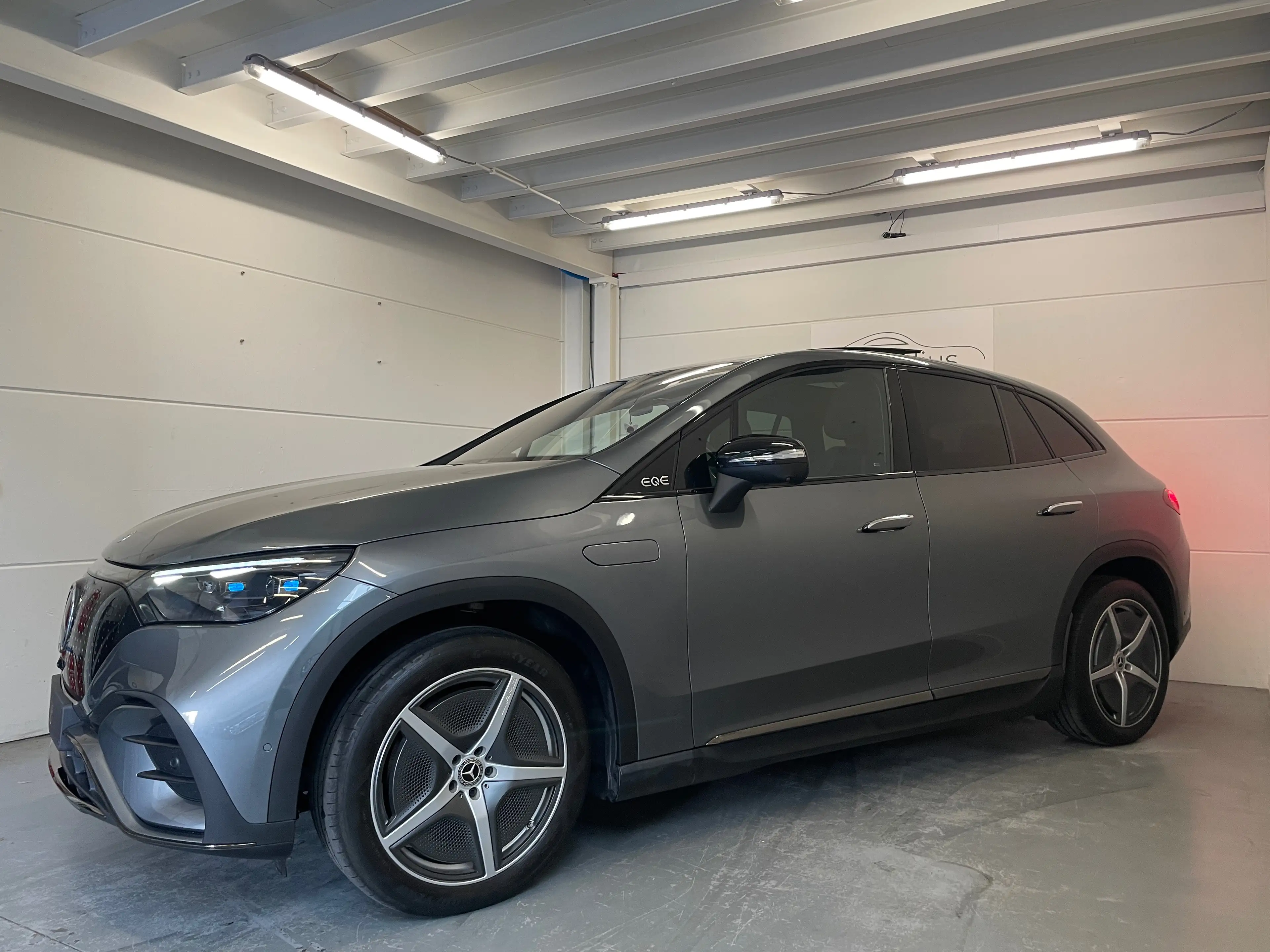 Mercedes-Benz EQE 300 EQE 90.6 kWh 300 Sport Edition Sport Edition — photo 5