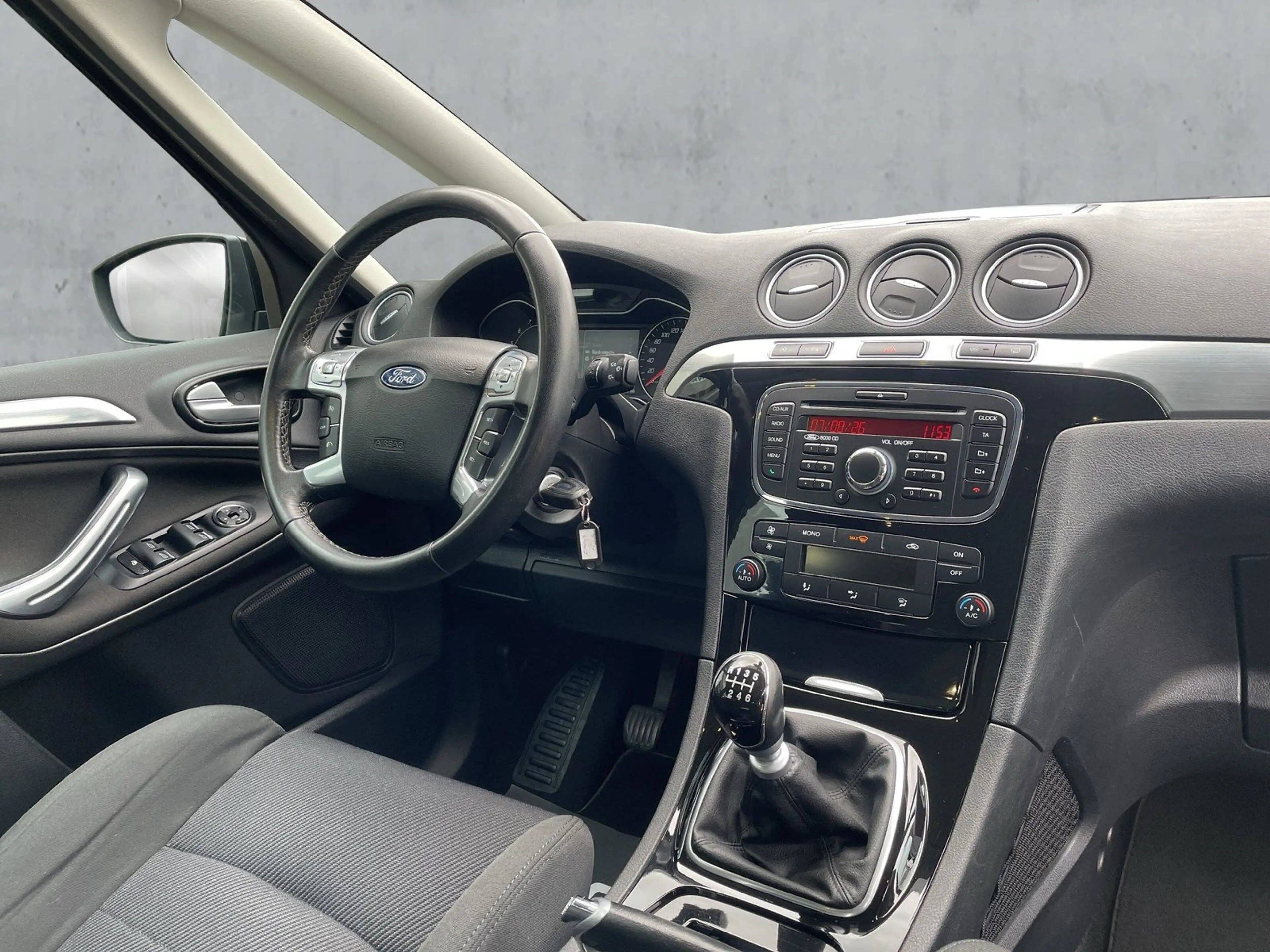 Ford S-Max PDC+Neuer Motor+Traveller Paket — photo 12