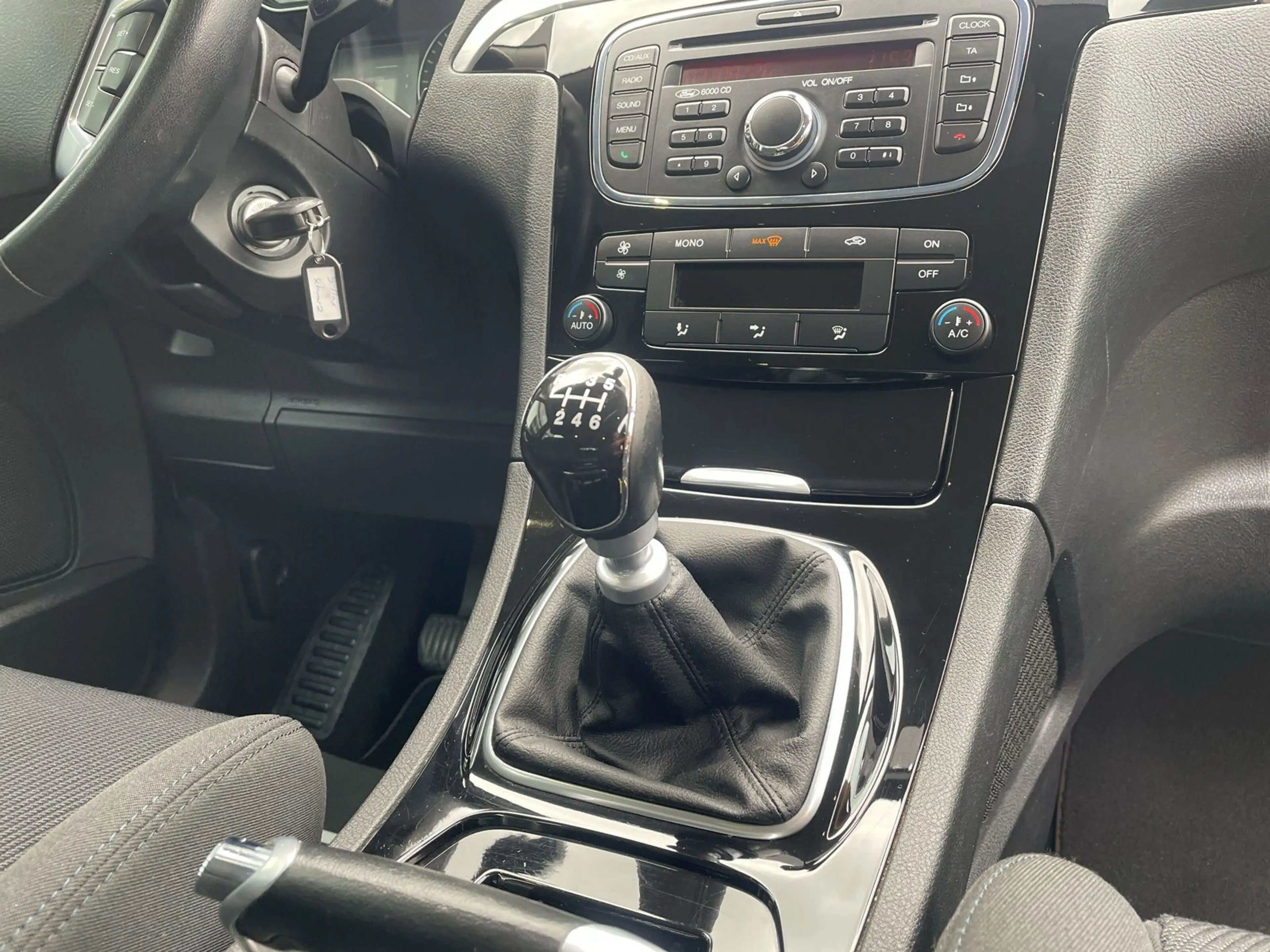 Ford S-Max PDC+Neuer Motor+Traveller Paket — photo 13