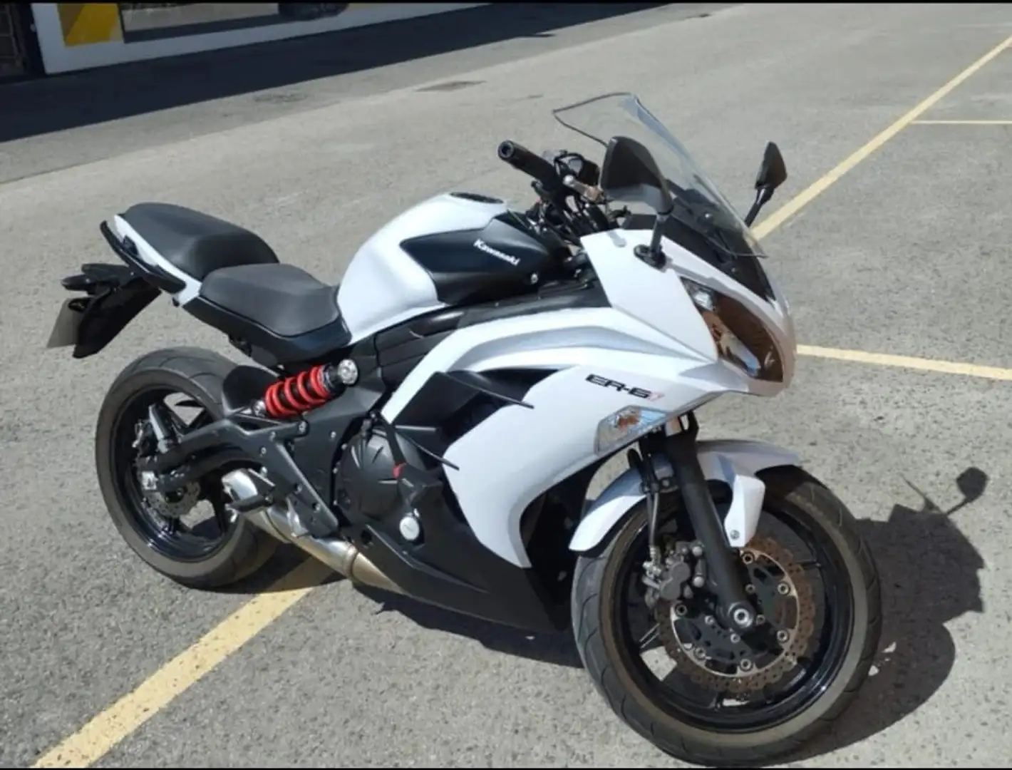 Kawasaki ER - 6 F Alb - 1