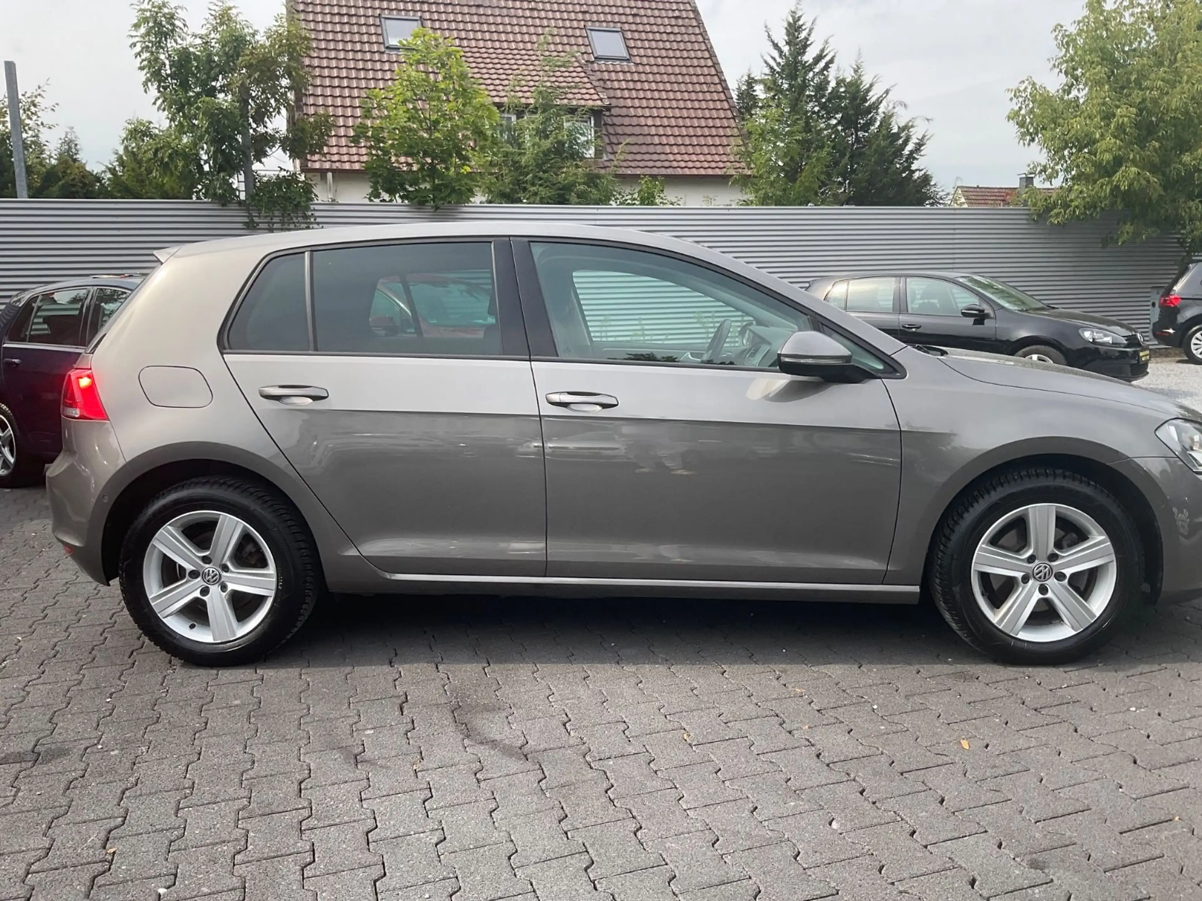 Volkswagen Golf VII 1.2 TSI Einparkassist 53 TKM 1.Hd — photo 4