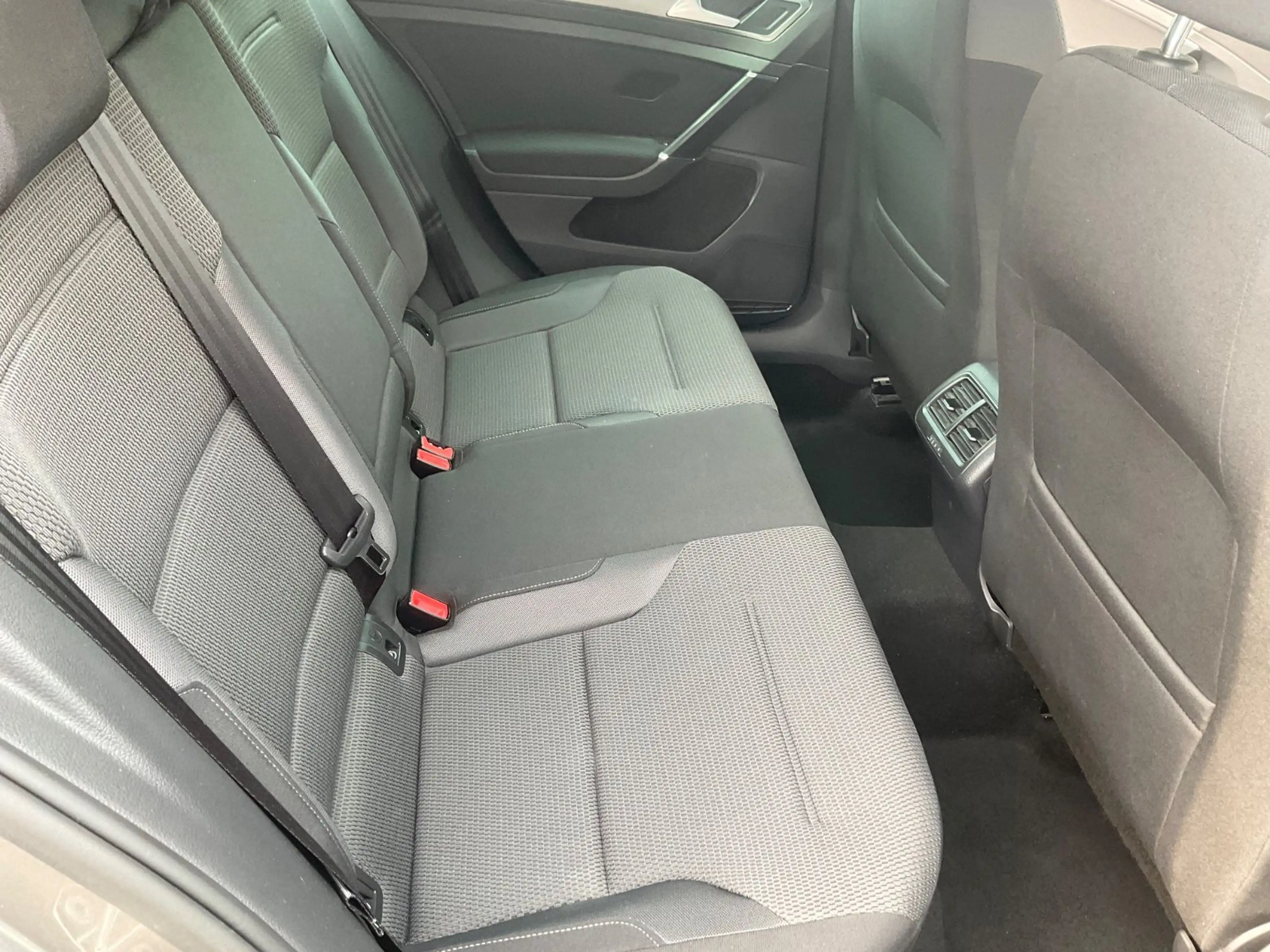 Volkswagen Golf VII 1.2 TSI Einparkassist 53 TKM 1.Hd — photo 13
