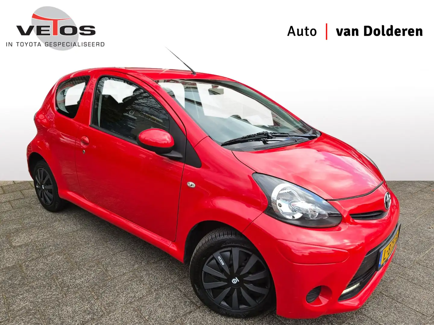 Toyota Aygo 1.0 VVT-i Aspiration Airco Rouge - 1