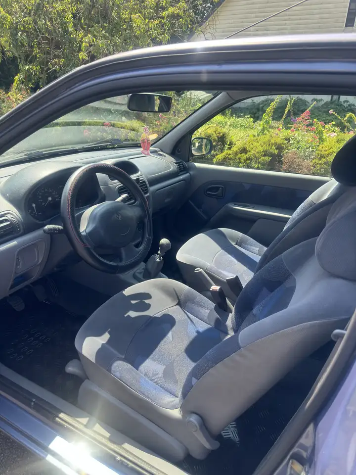Renault Clio 1.2i RN, foto 12