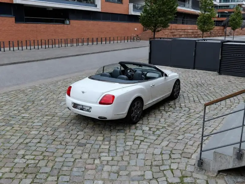 Bentley Continental GTC – Foto 8