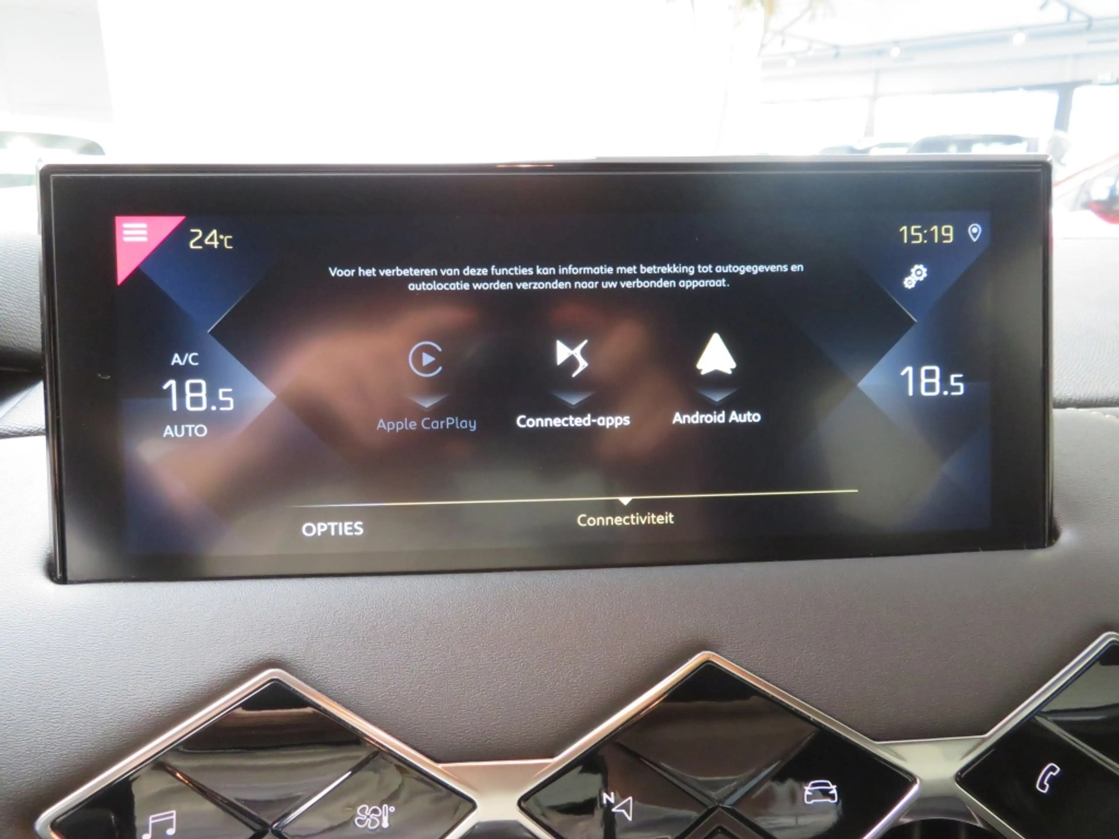 DS Automobiles DS 3 Crossback 1.2 PT Montmartre — photo 13