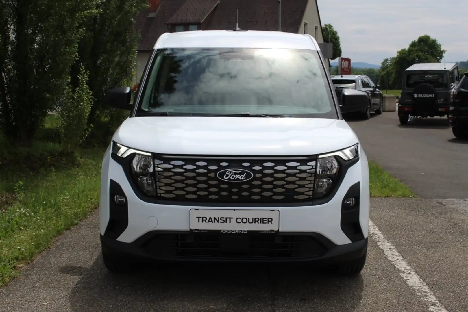 Ford E-Transit Courier Trend 43kWh 136PS Autom. Weiß - 2