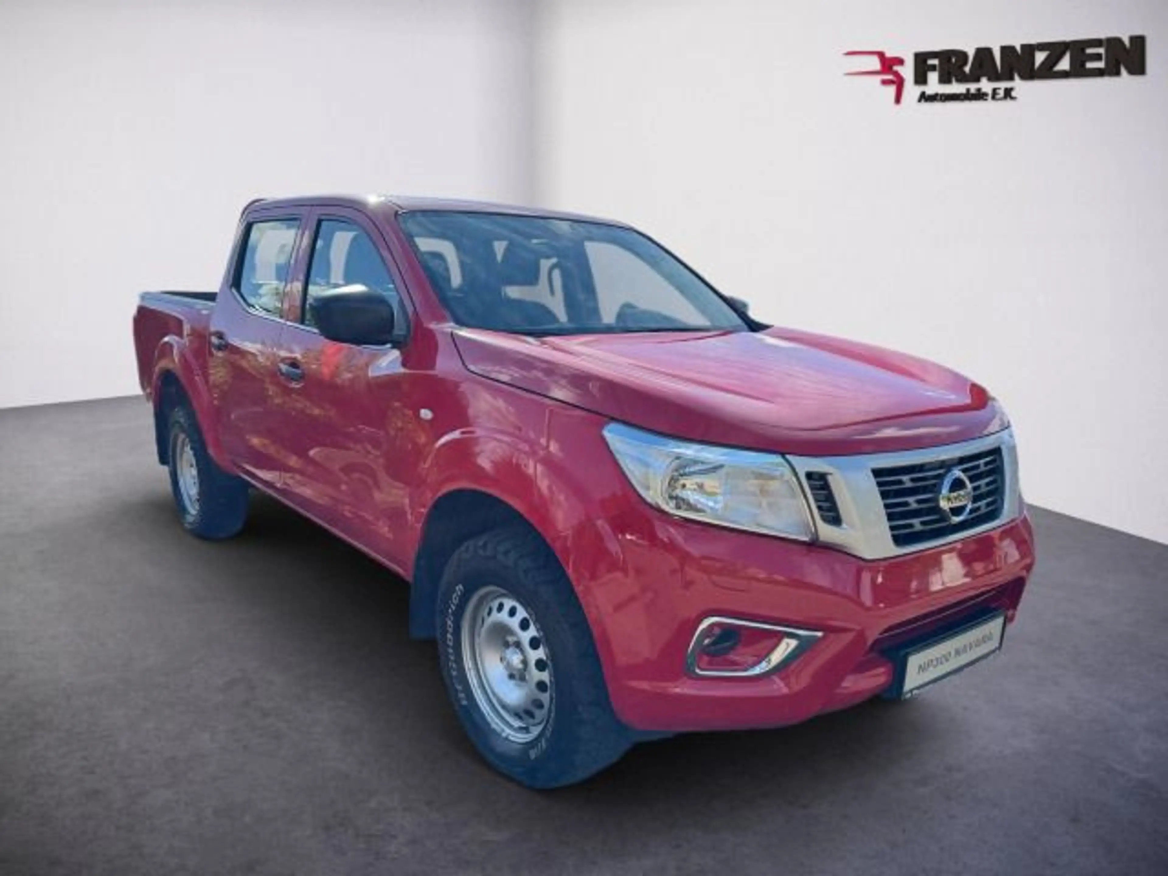 Nissan Navara Visia Double Cab 4x4 | SHZ | — photo 2