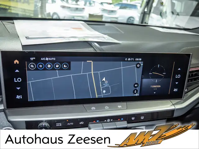 Opel Grandland view 8