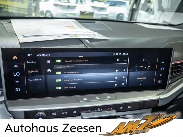 Opel Grandland view 9