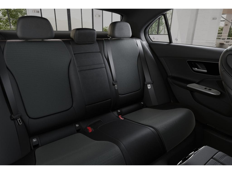 Mercedes-Benz C 180 AVANTGARDE — photo 11