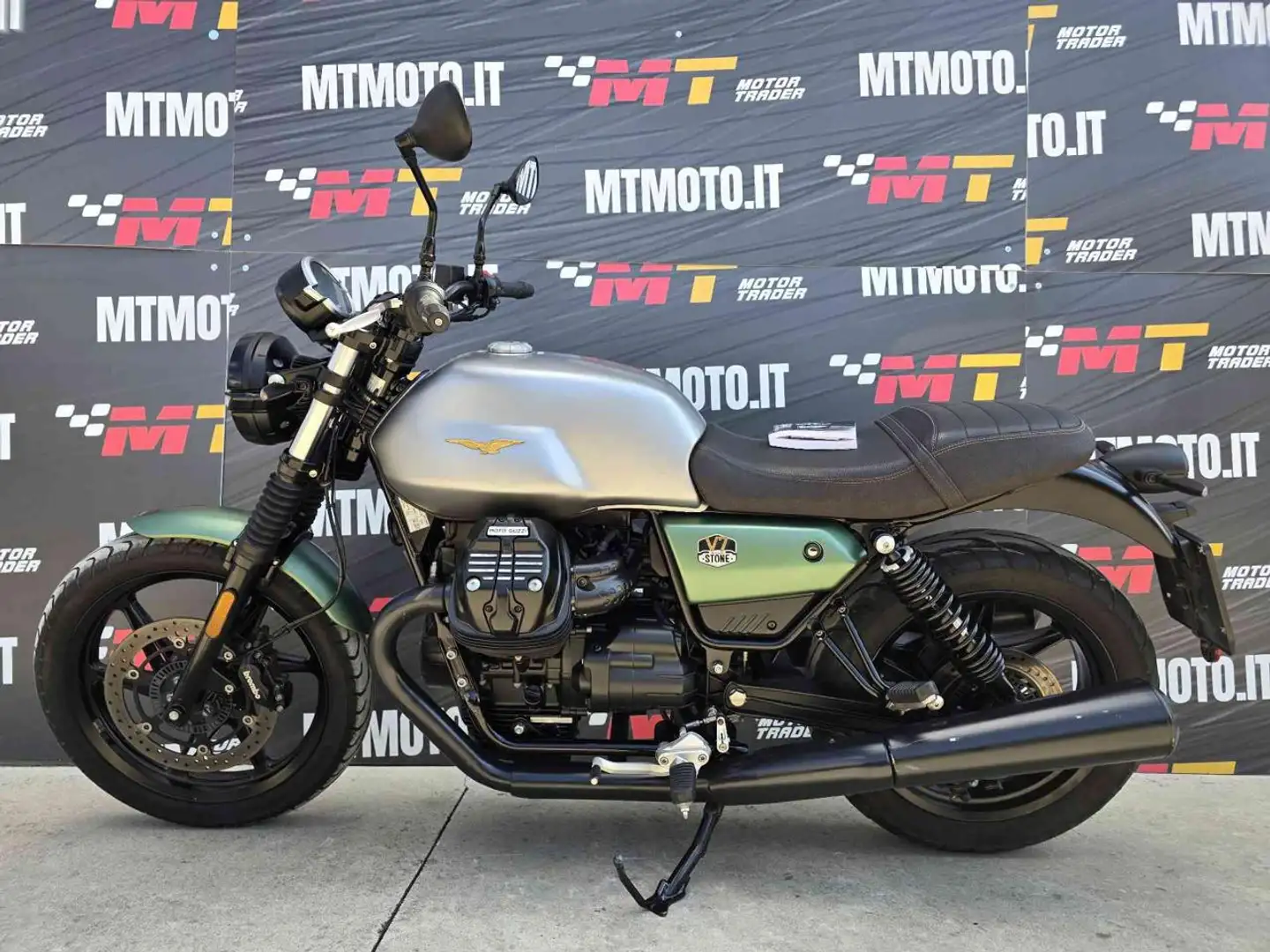 Moto Guzzi V 7 Stone Centenario Grigio - 2