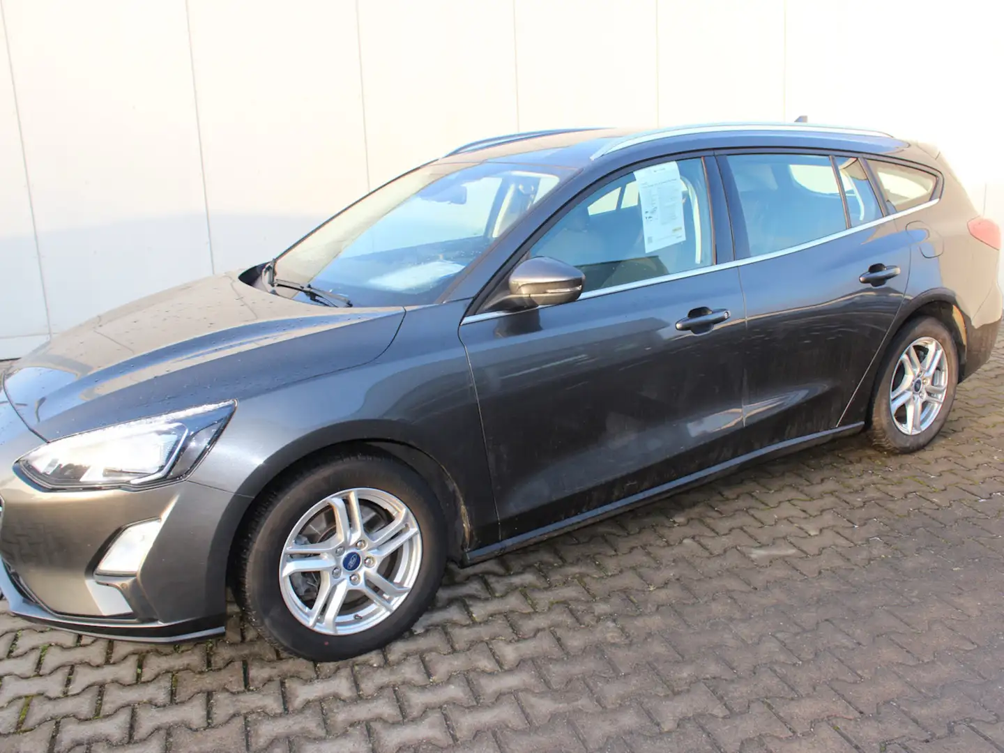 Ford Focus Turnier Cool & Connect Start/Stopp Grigio - 2