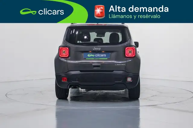Jeep Renegade view 4