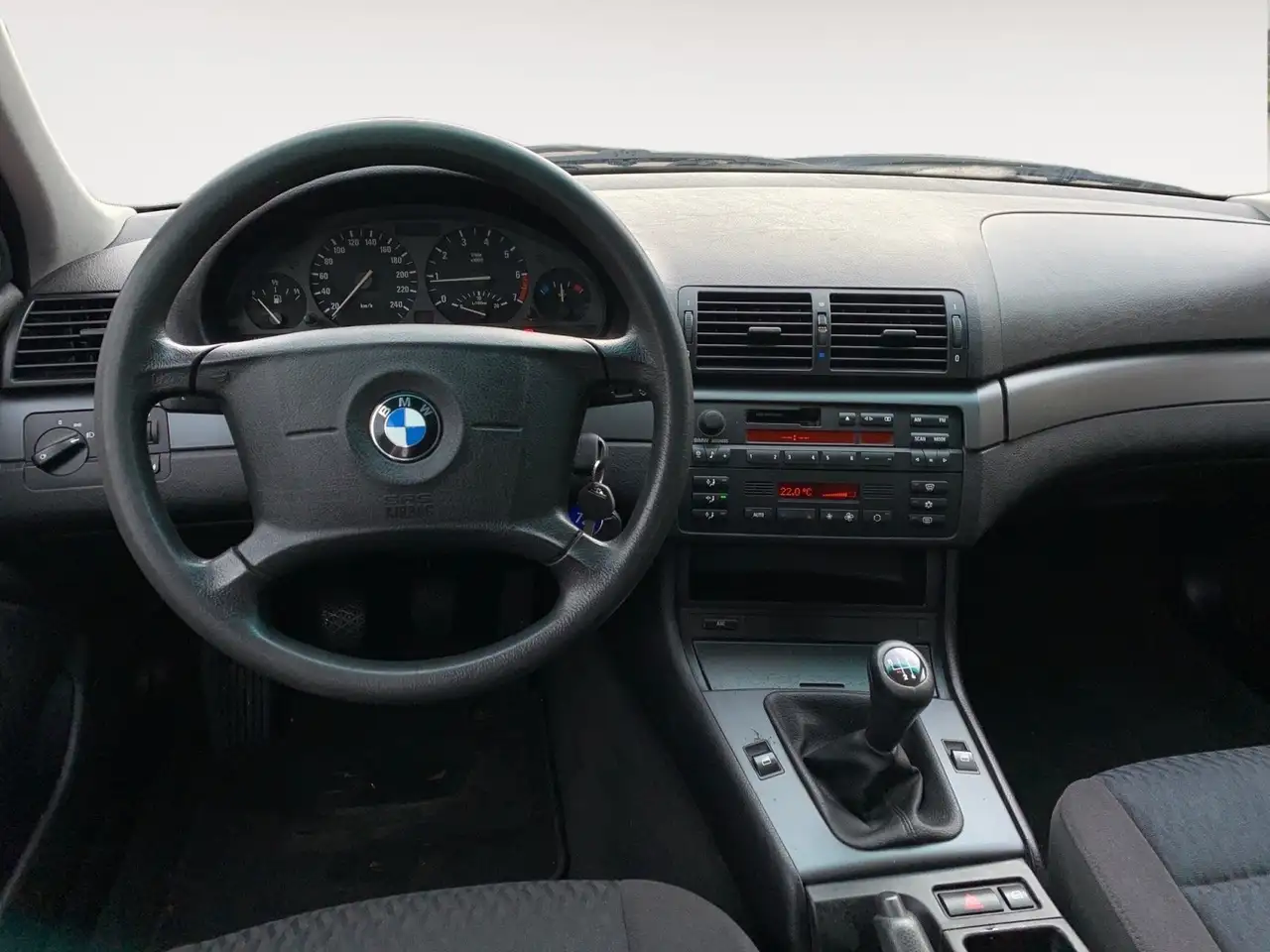 BMW 316i, foto 10