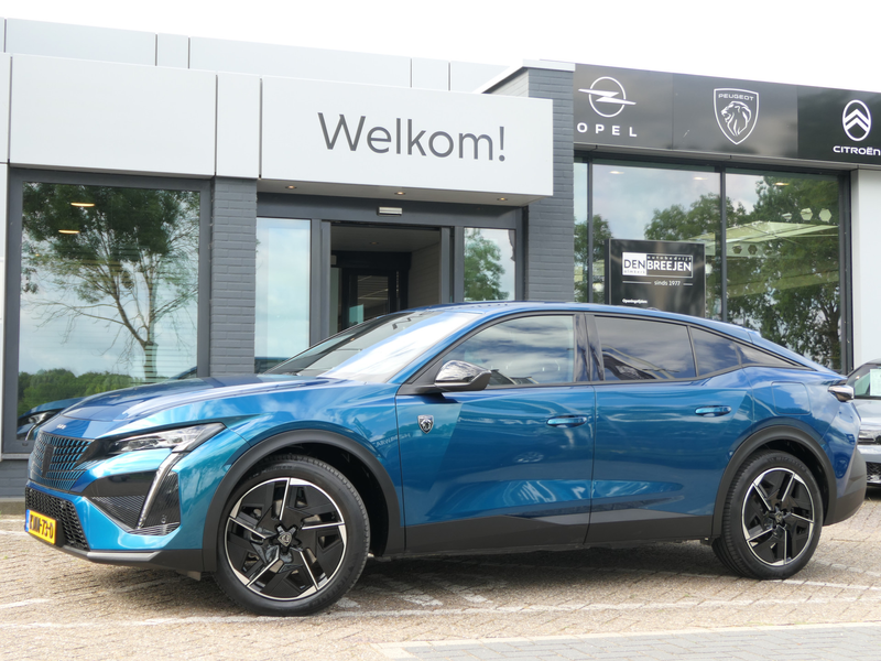 Peugeot 408 1.6 HYbrid 225 EAT8 GT — photo 11