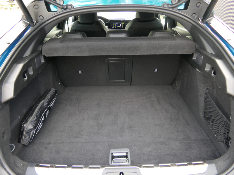 Peugeot 408 1.6 HYbrid 225 EAT8 GT — photo 20