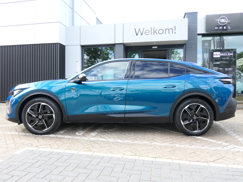 Peugeot 408 1.6 HYbrid 225 EAT8 GT — photo 2