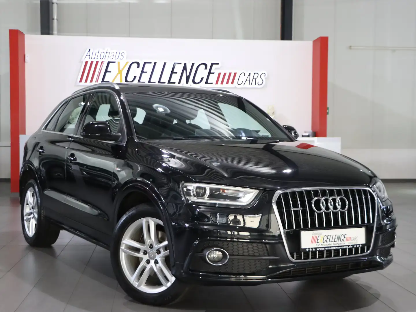Audi Q3 2.0 TDI QUATTRO S-TRONIC S-LINE / PANORAMA / Noir - 1