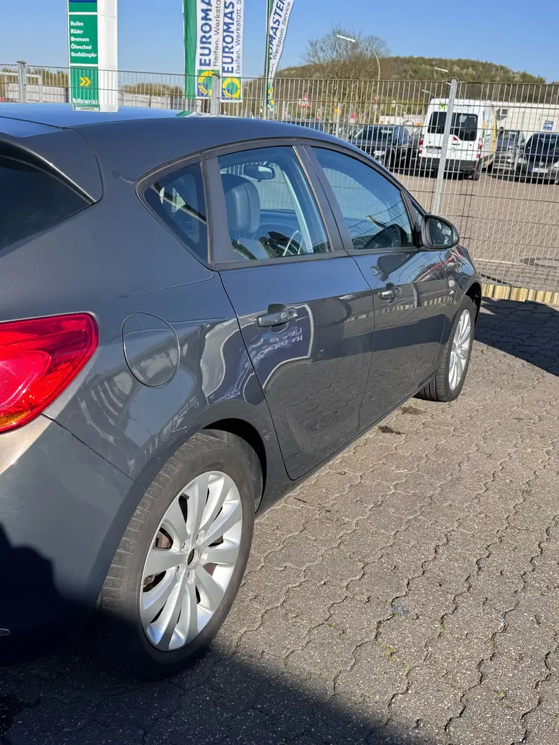 Opel Astra 1.4 ecoFLEX - 2