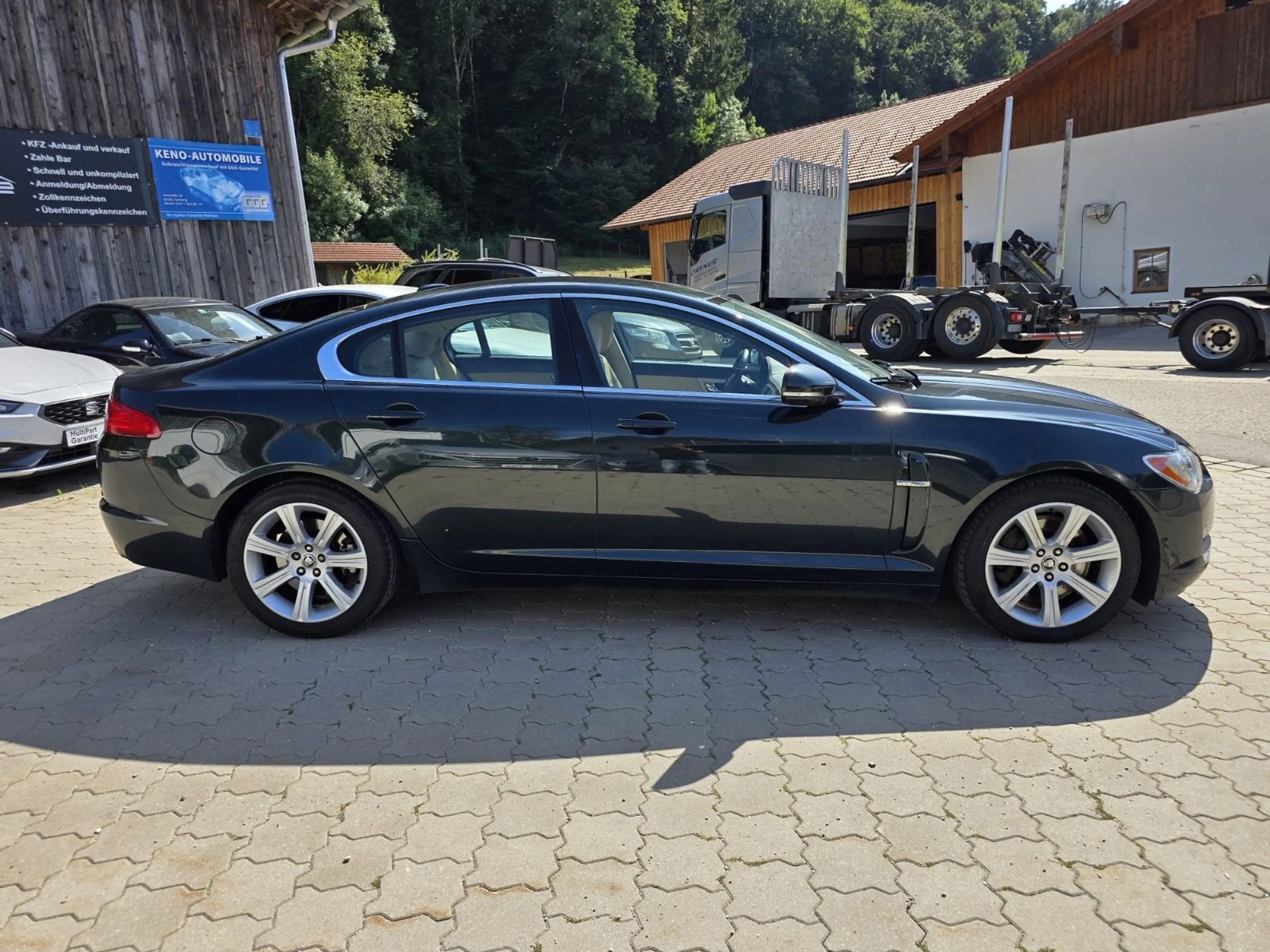 Jaguar XF 3.0 V6 Diesel S Luxury — photo 4