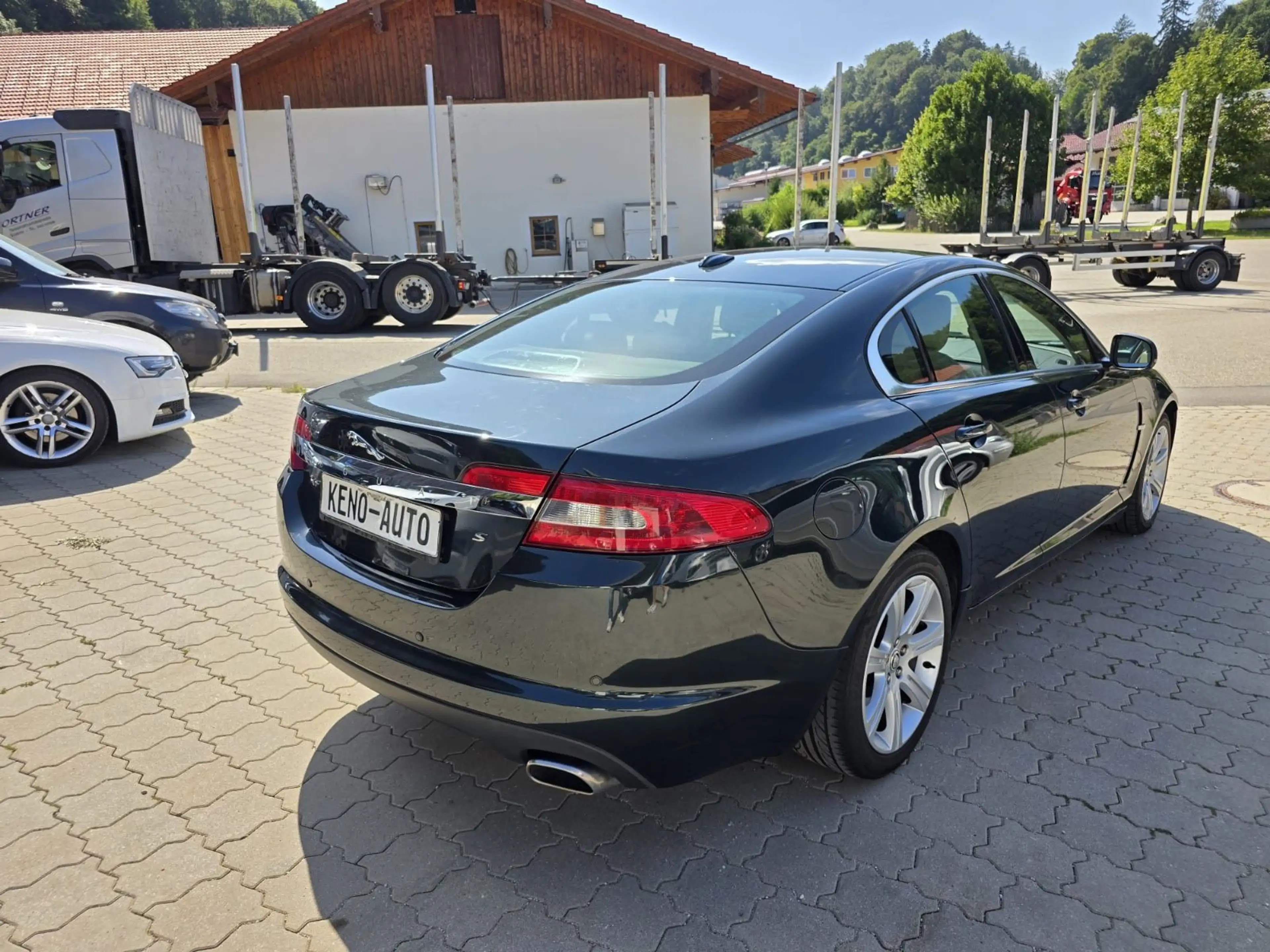Jaguar XF 3.0 V6 Diesel S Luxury — photo 5