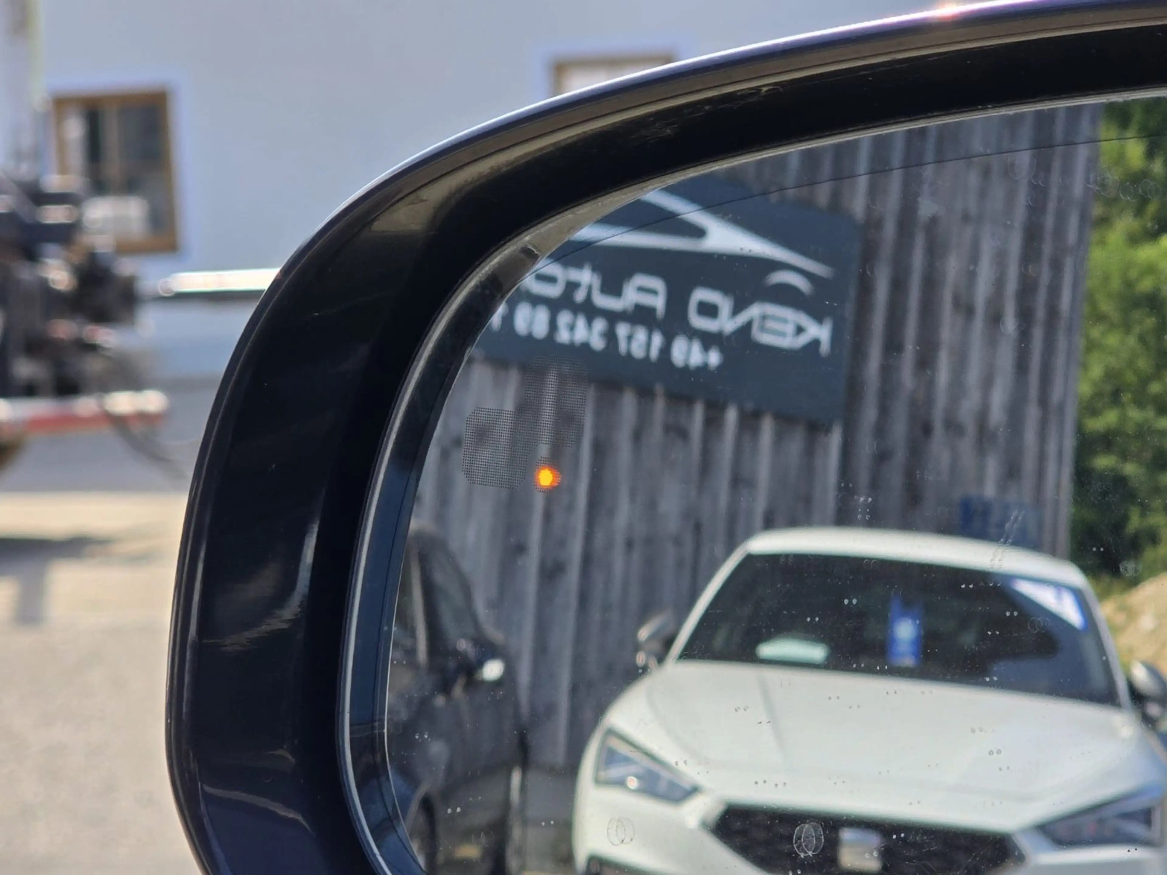 Jaguar XF 3.0 V6 Diesel S Luxury — photo 26
