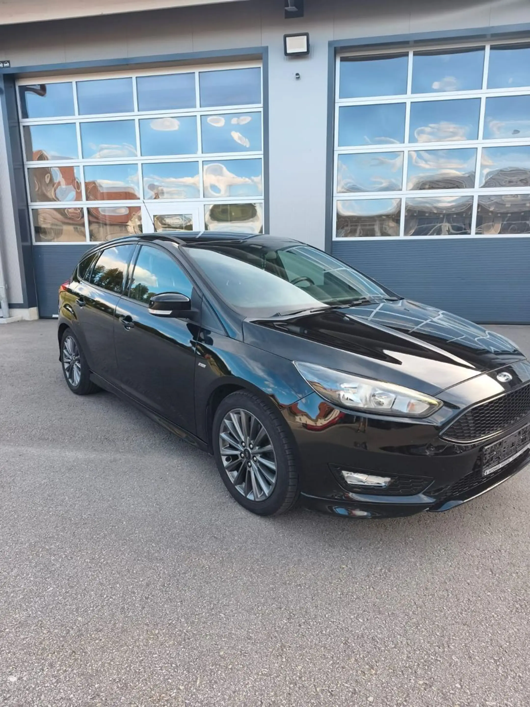 Ford Focus Lim. ST-Line,AHK,Navi, — photo 2