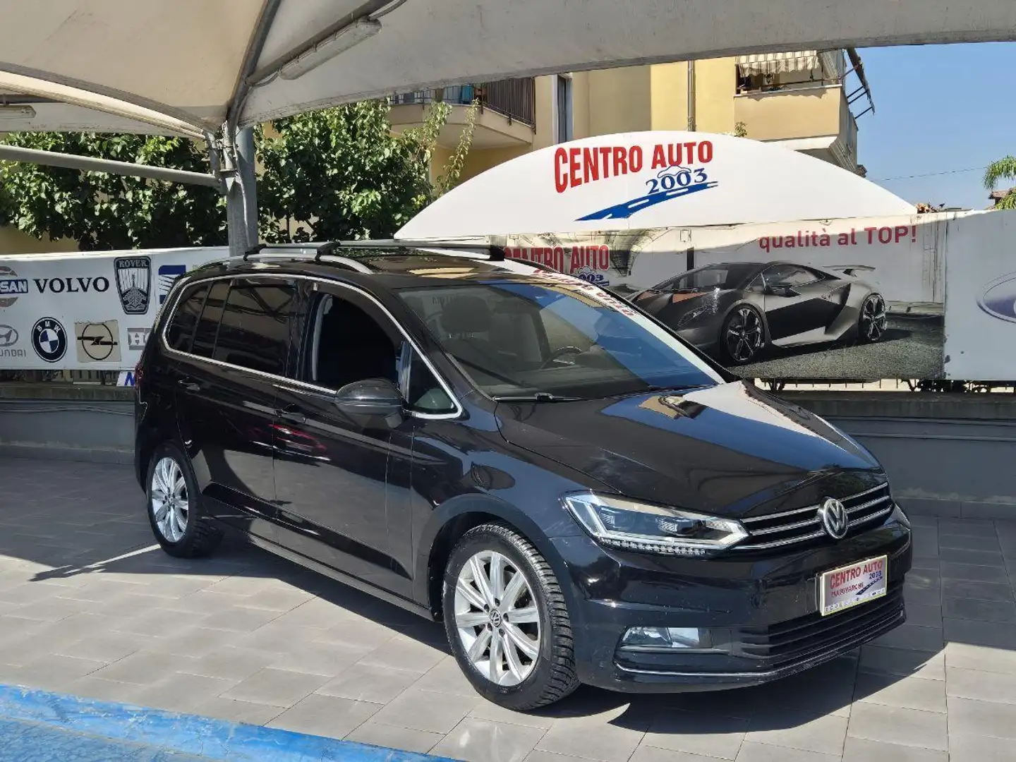 Volkswagen Touran 2.0 TDI 150 CV DSG Executive BMT Bianco - 1