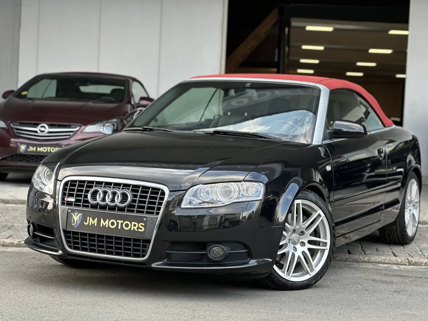 Audi A4 Cabriolet 2.7 TDI S-Line multitronic Zwart - 1