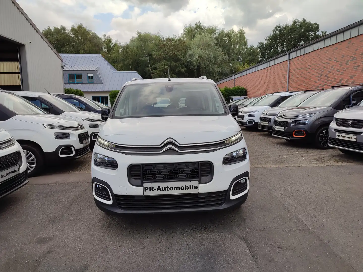 Citroen Berlingo PureTech 110 Klima/PDC/Allwetter Blanc - 2