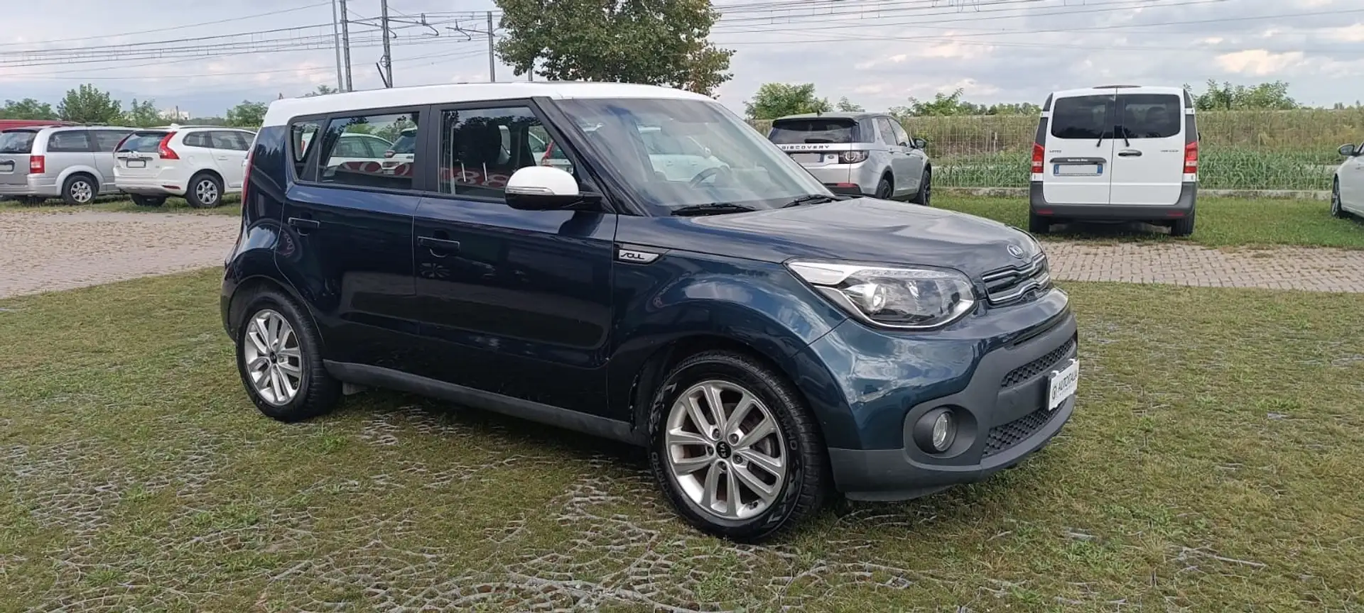 Kia Soul Soul 1.6 crdi 16v Life Blau - 2