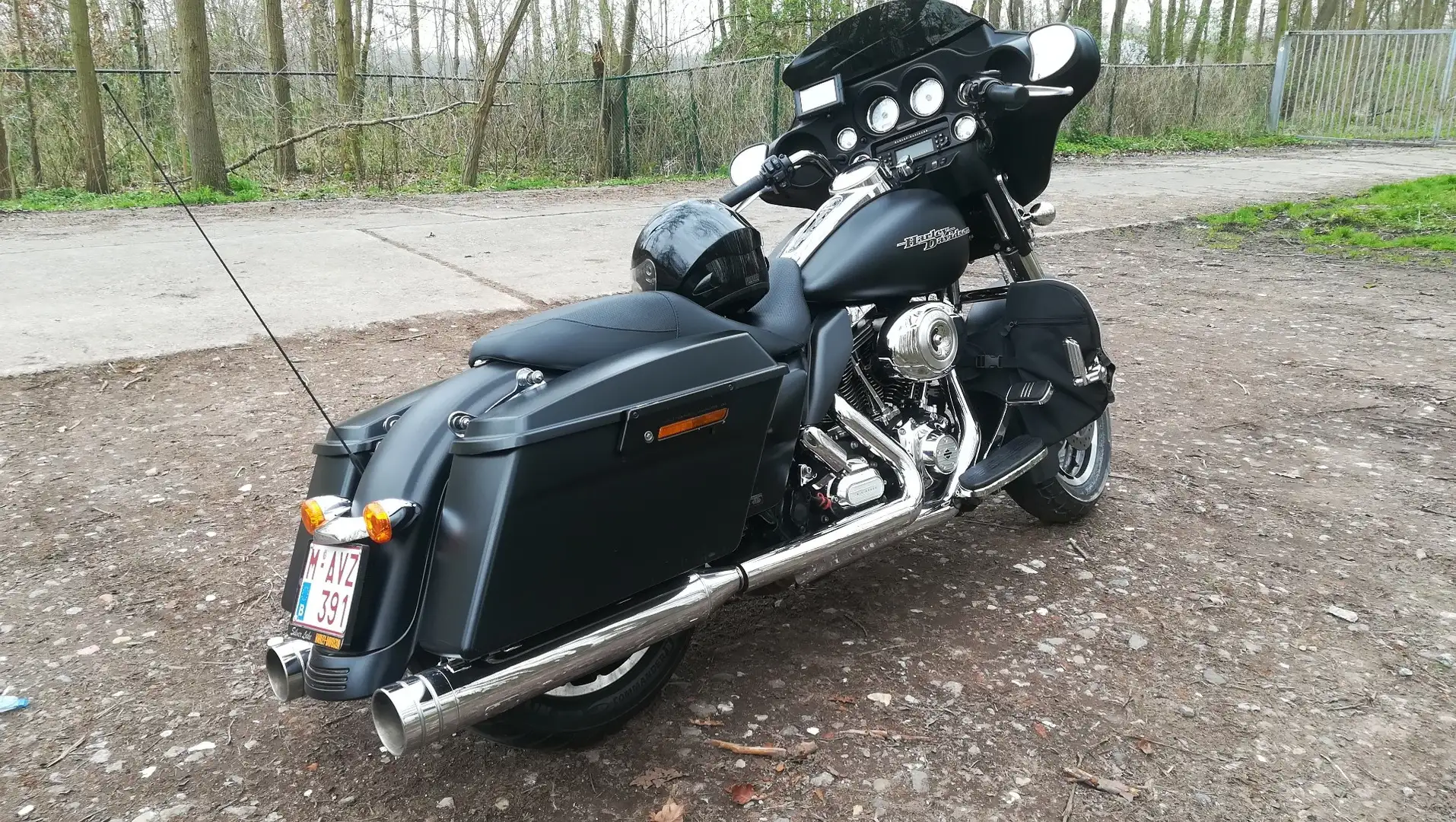 Harley-Davidson Street Glide jekyll and Hyde uitlaat Noir - 1