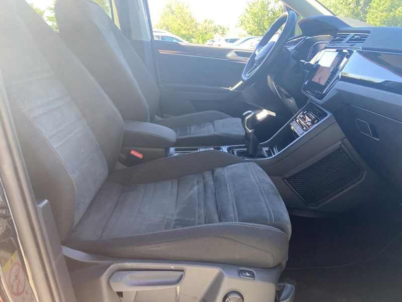 Volkswagen Touran 1.5 TSI HIGHLINE R-LINE AHK+STANDHEIZUNG+ — photo 9